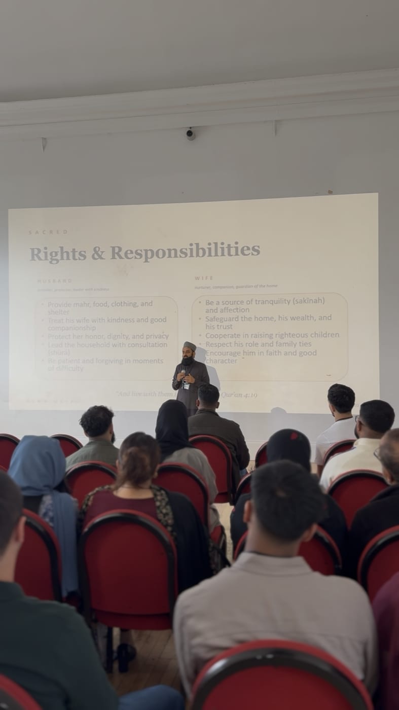 A talk on marriage rights and responsibilities at a Nawa Match event